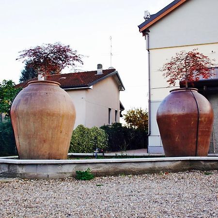 B&B Leonardo Rho Extérieur photo