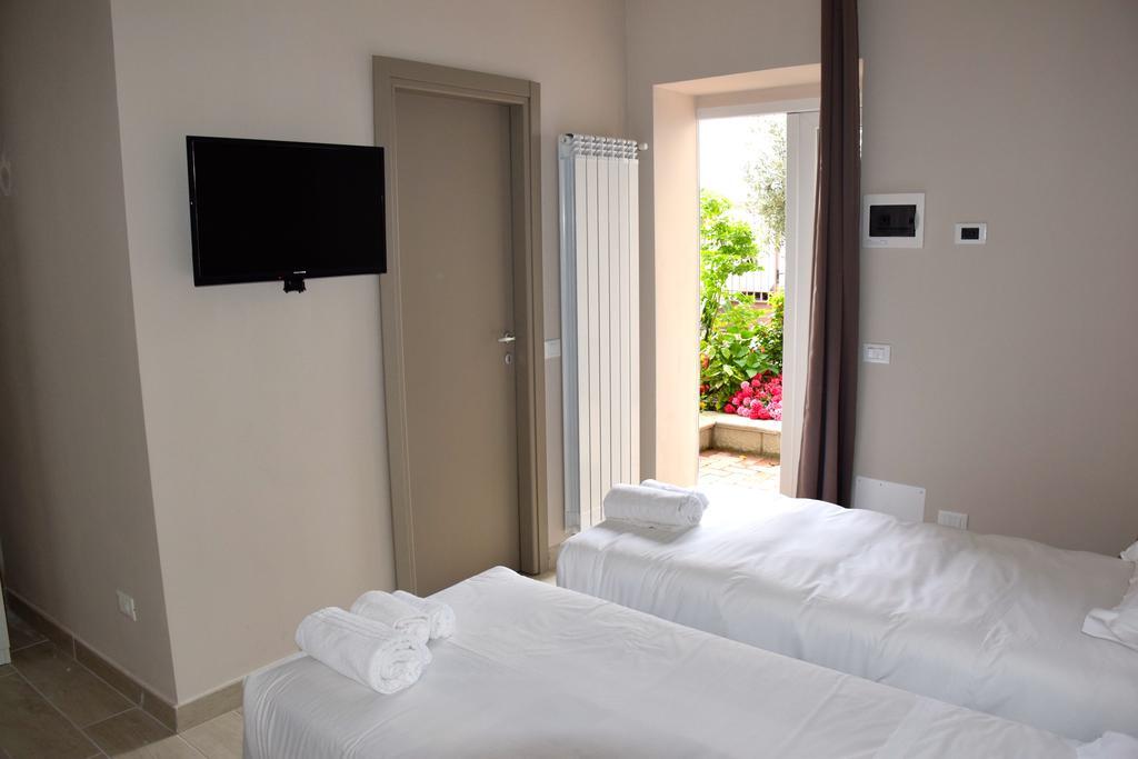 B&B Leonardo Rho Extérieur photo