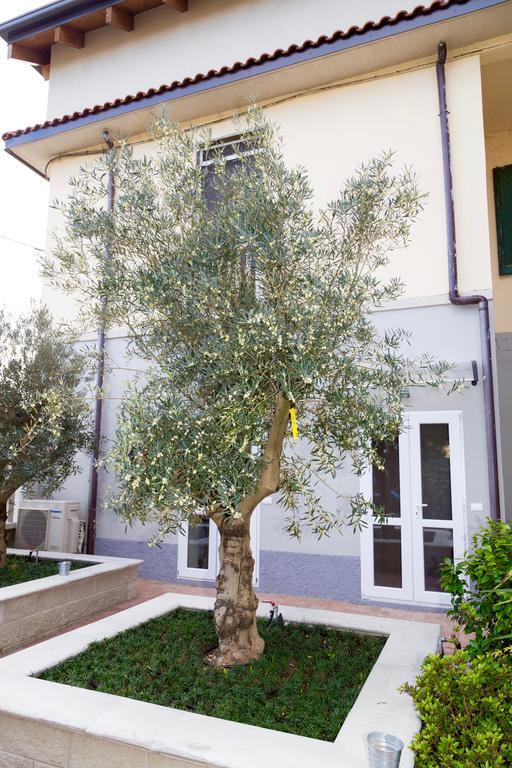 B&B Leonardo Rho Extérieur photo