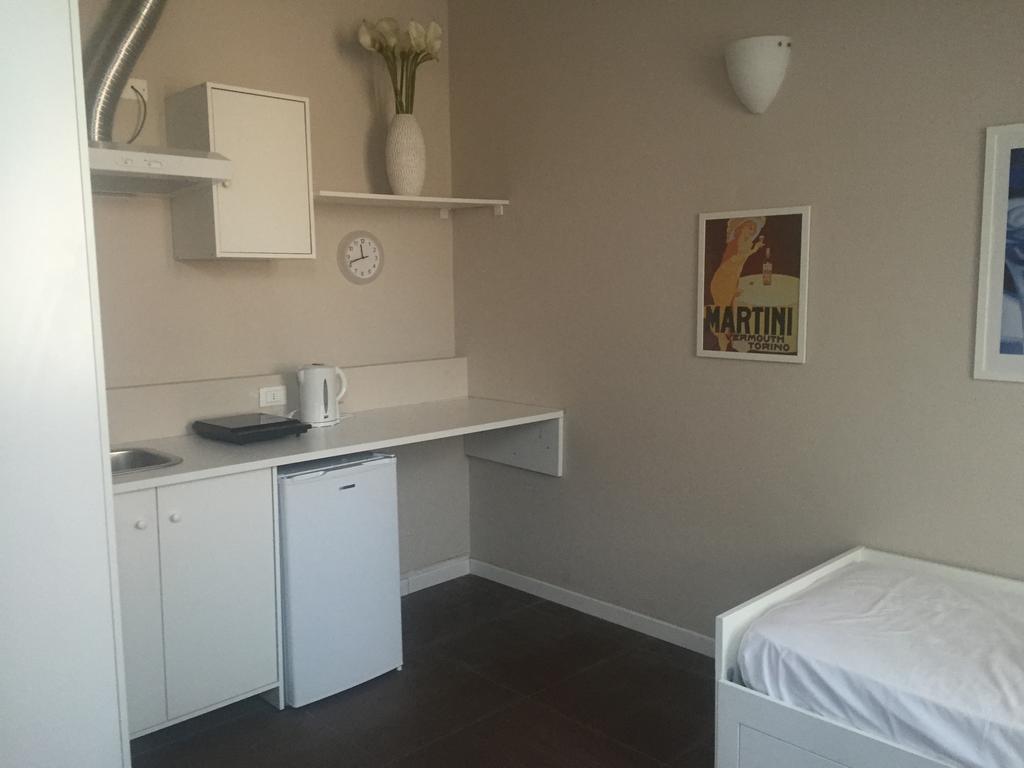 B&B Leonardo Rho Extérieur photo