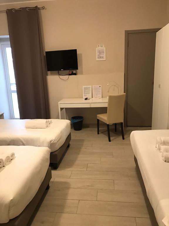 B&B Leonardo Rho Extérieur photo